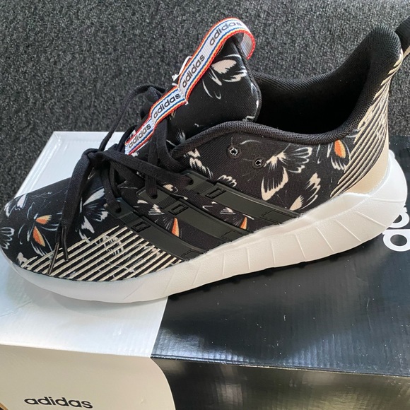 Women’s Black Adidas Sneakers Size 9. Lightweight Fashion Running Fitness Shoes. - Picture 14 of 16
